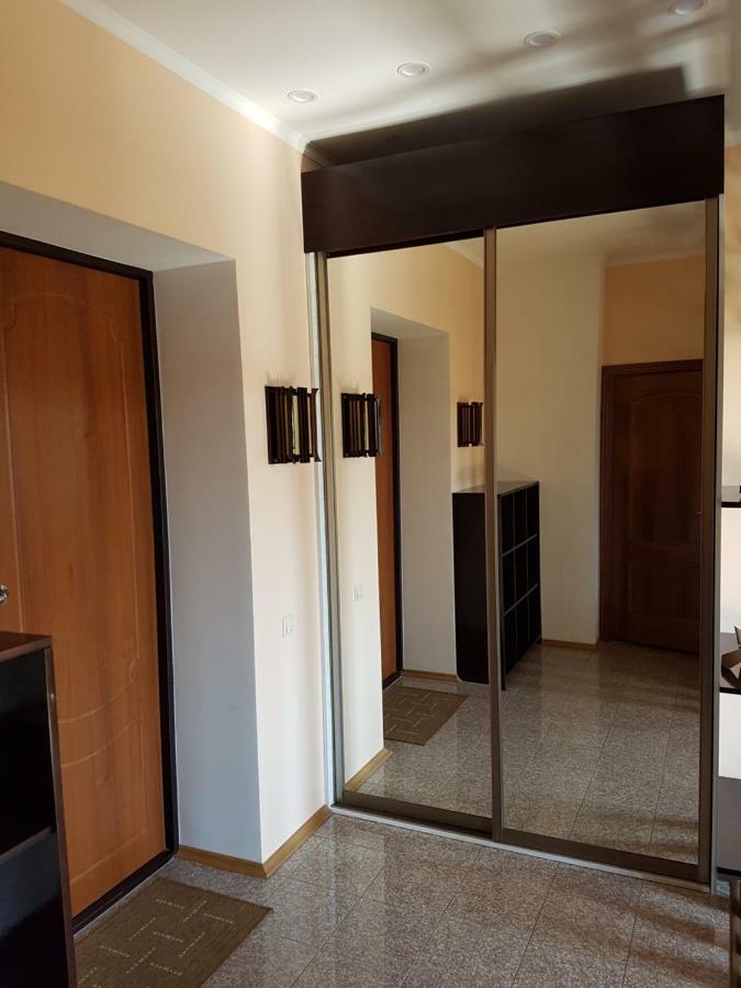Rising Sun Apartment Minsk Buitenkant foto