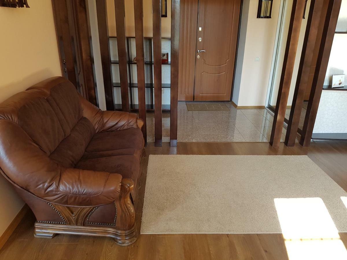 Rising Sun Apartment Minsk Buitenkant foto